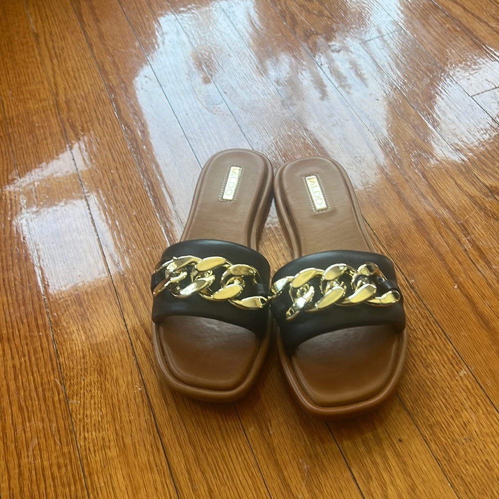 Aldo Link Chain Slides